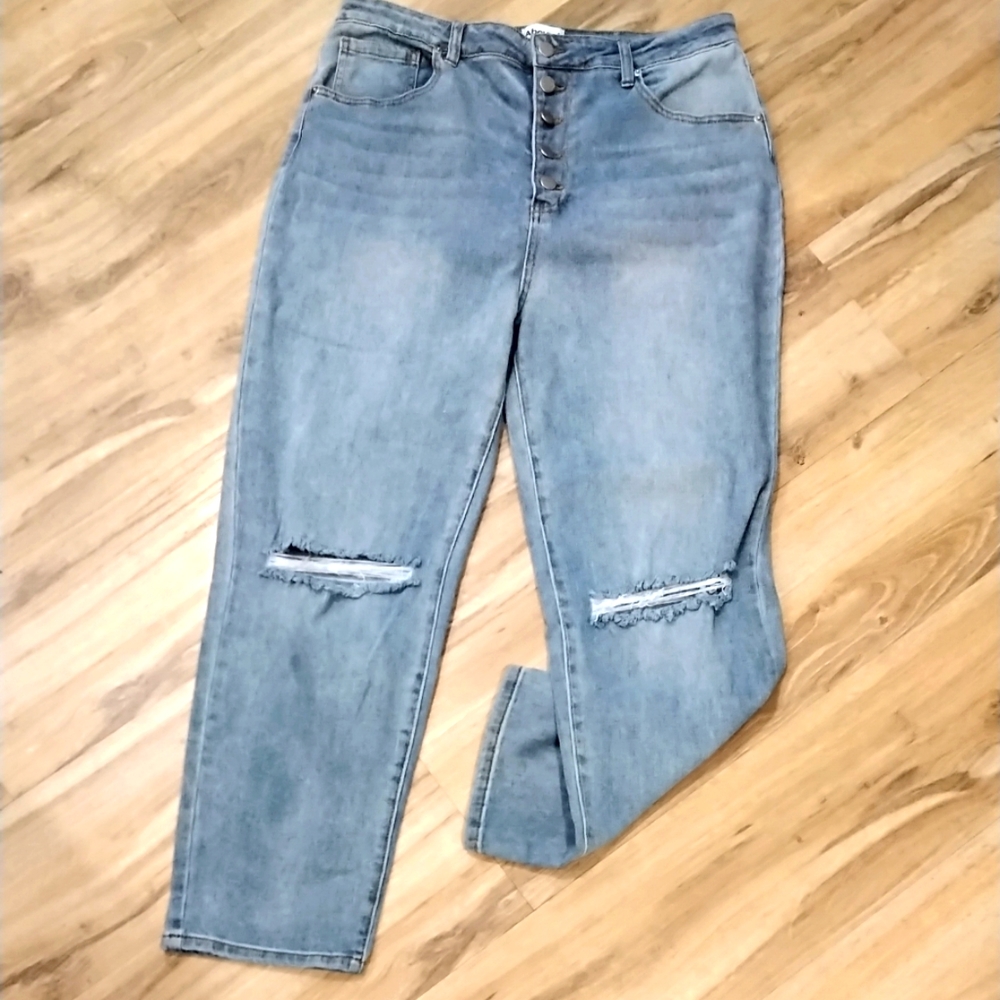 NWOT Women's Abound Jeans